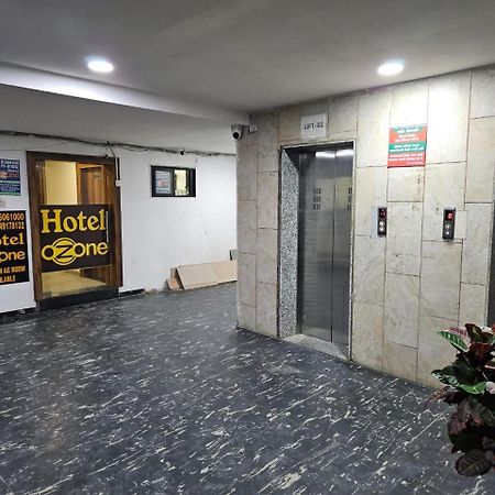 Hotel Ozone,Ахмедабад Екстериор снимка