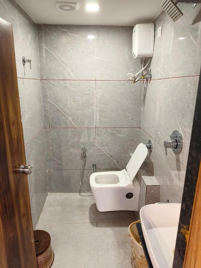 Hotel Ozone,Ахмедабад Екстериор снимка